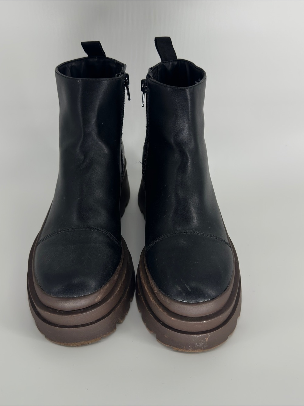 Forever 21 Black & Brown Chunky Platform Ankle Boots Size 8